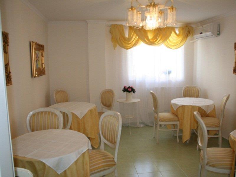 Hotel Nelisse Bucharest Restoran gambar