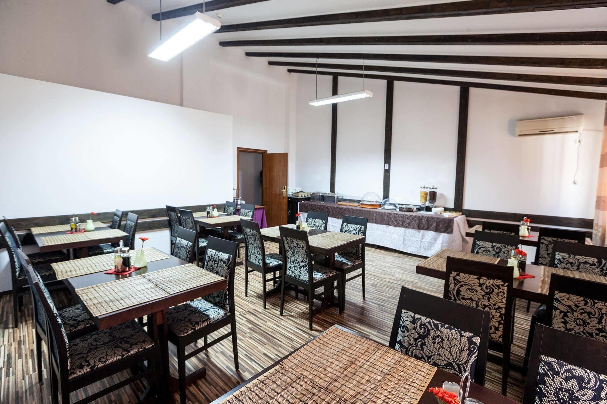 Hotel Nelisse Bucharest Luaran gambar