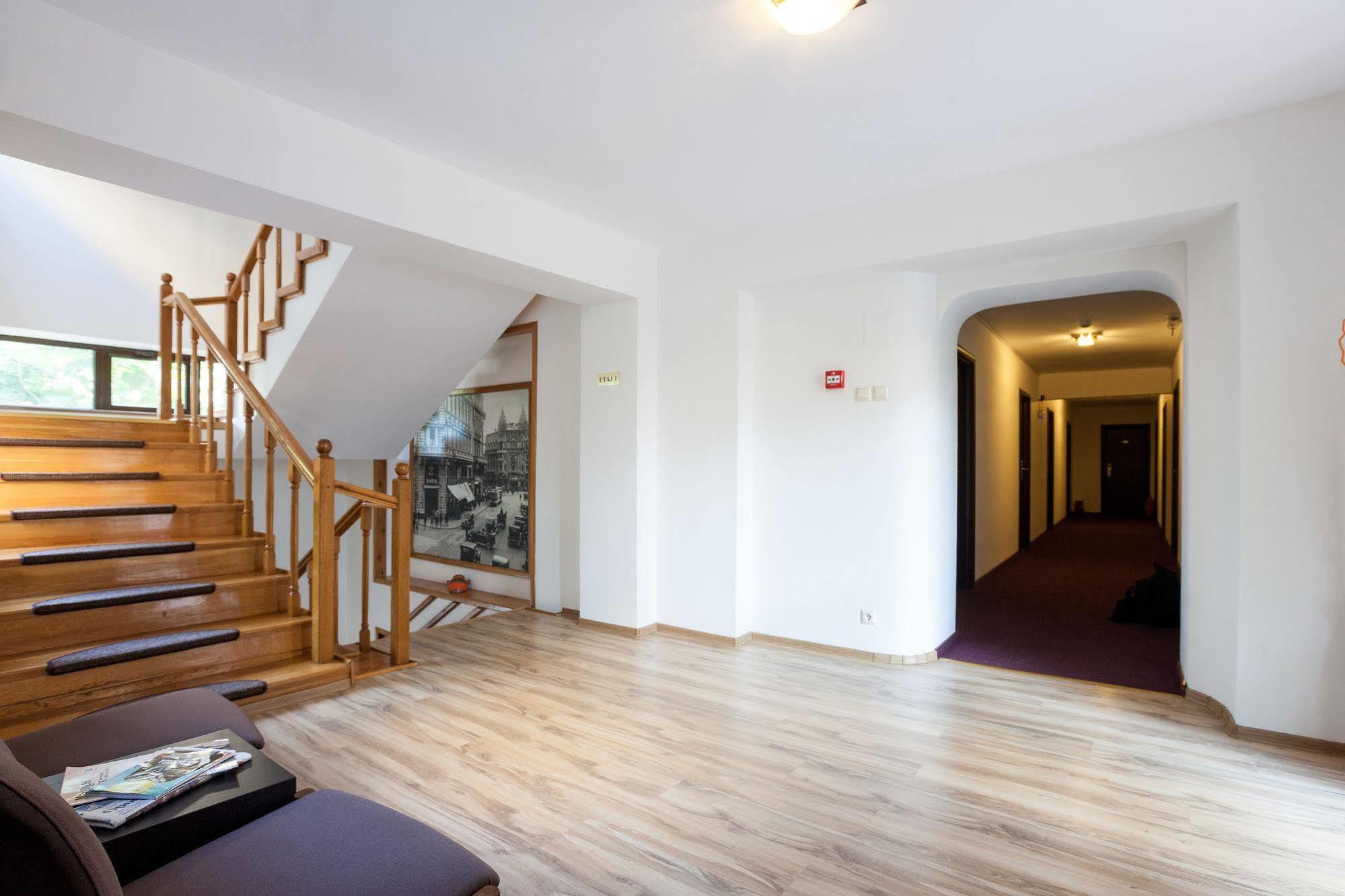 Hotel Nelisse Bucharest Luaran gambar